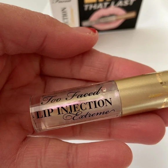 🆕Too Faced Lip Injection Extreme - Picture 2 of 6